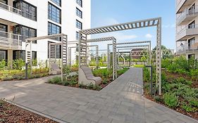 Doki Living & Foodhall By Downtown Apartments